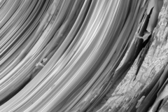 27-Мимас-пролетающий-над-кольцами-Сатурна